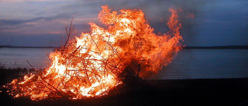 Valborgsmässobål